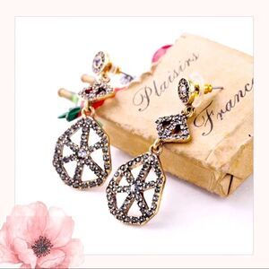 High-End Vintage-Inspired Crystal Drop Earrings Chic Eclectic Boho Hippie